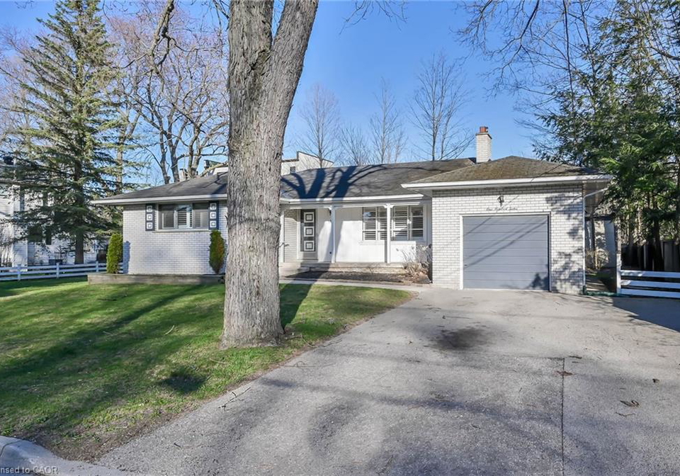 112-academy-street-ancaster-ontario-40834285