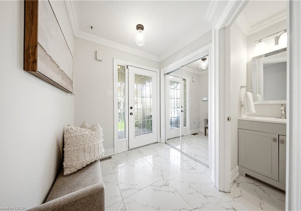 1011-donnelly-street-milton-ontario-40834288