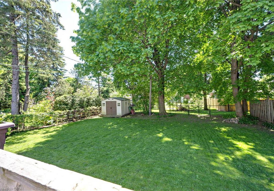 9-park-avenue-w-elmira-ontario-40834301