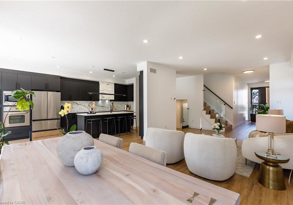 916-steepleridge-court-kitchener-ontario-40834351