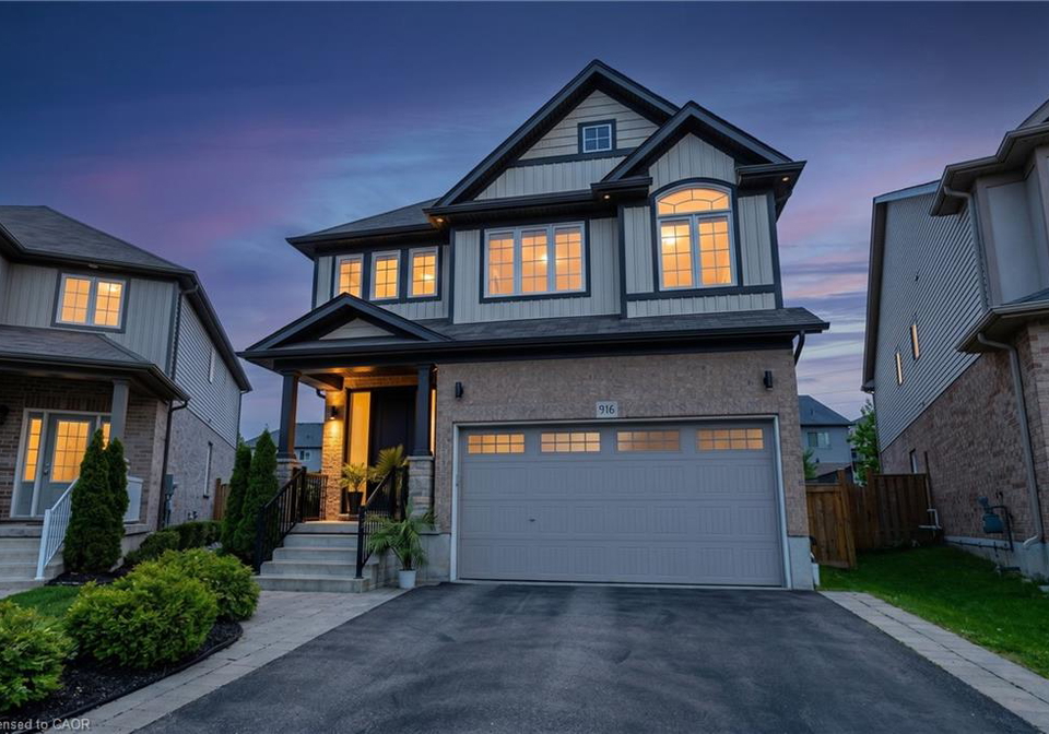 916-steepleridge-court-kitchener-ontario-40834351