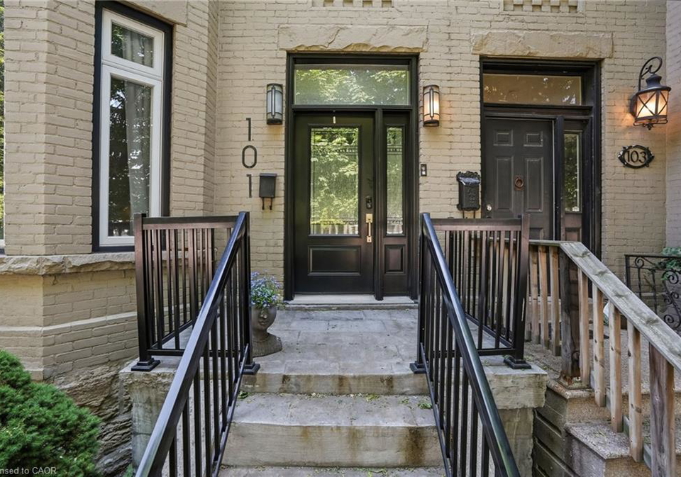 101-victoria-avenue-s-hamilton-ontario-40834380