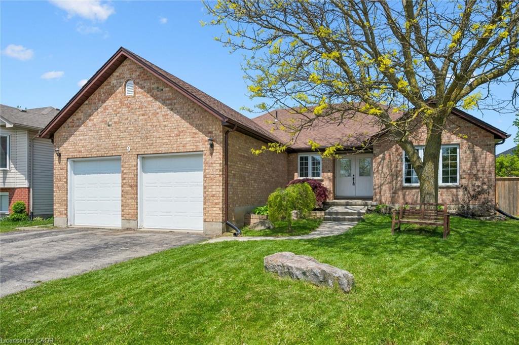 9-berdux-place-wellesley-ontario-40834404