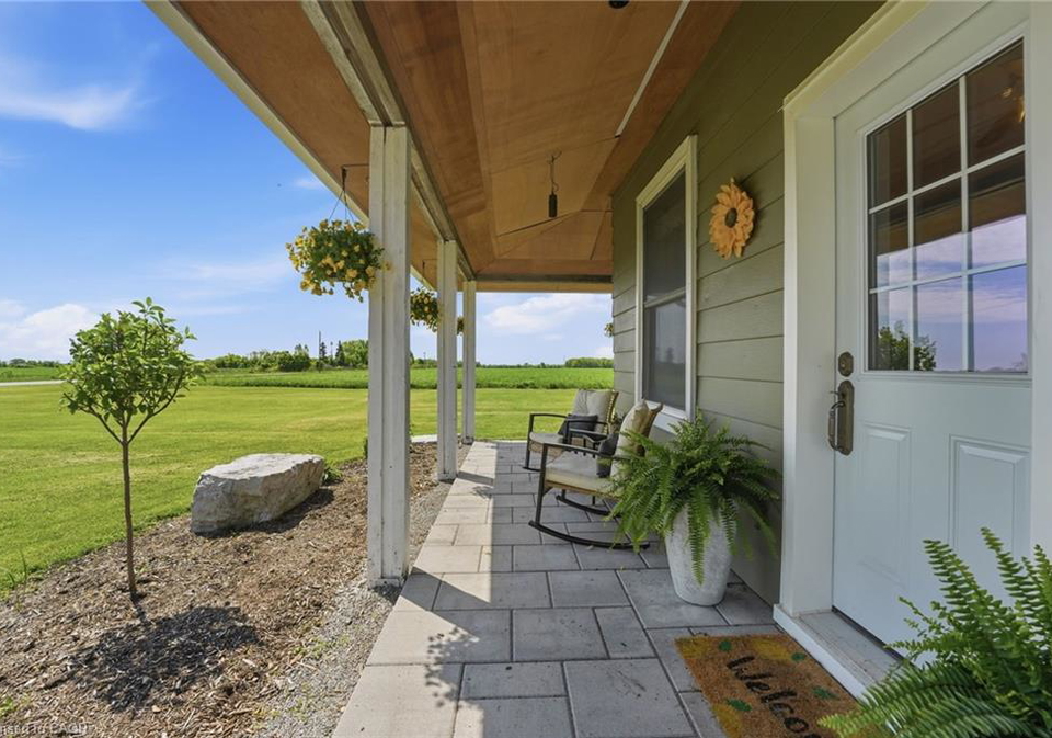 1497-county-line-norfolk-ontario-40834410