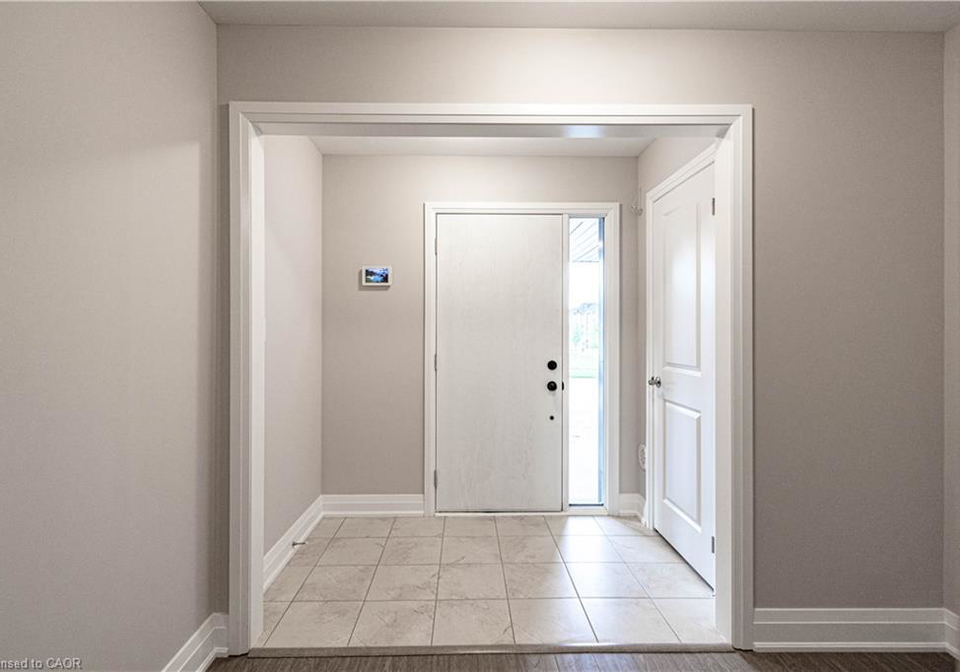 2468-badger-crescent-oakville-ontario-40834450