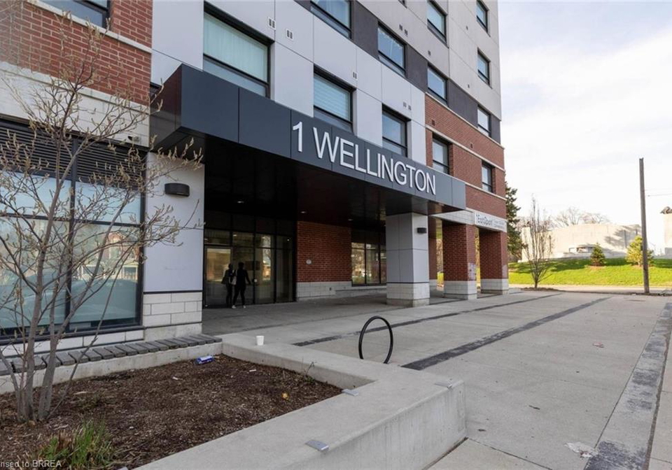 1-wellington-street-brantford-ontario-40834479