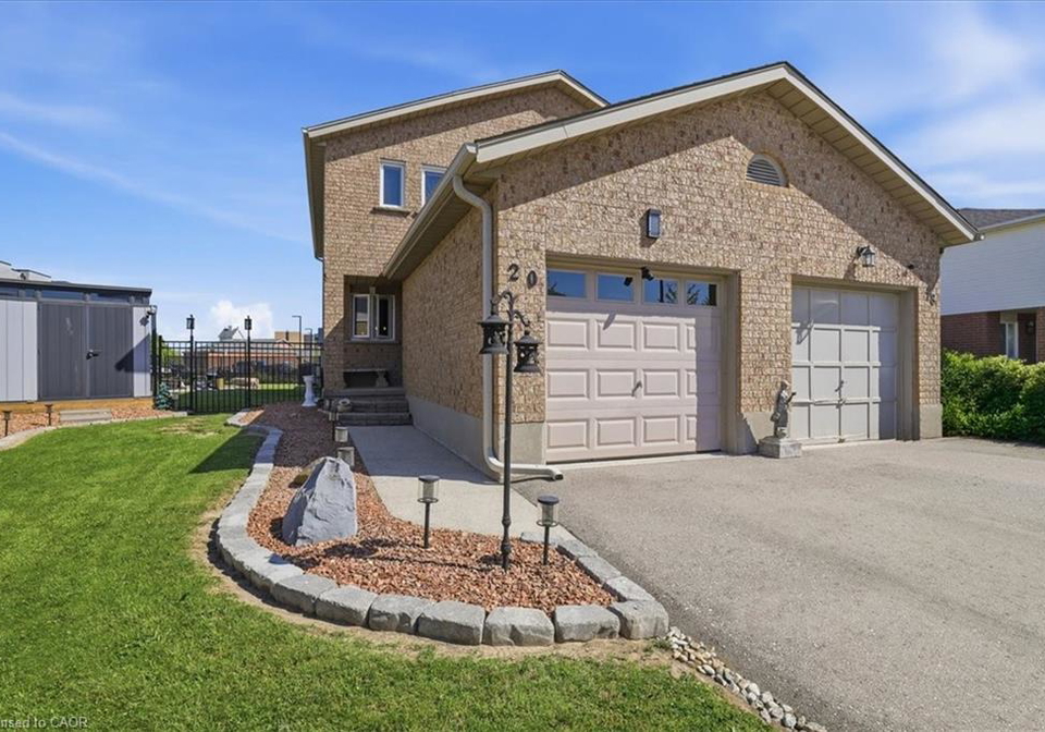 20-ridgeway-crescent-kitchener-ontario-40834486
