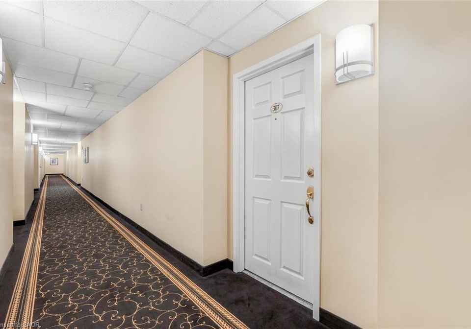 216-plains-road-w-burlington-ontario-40834511