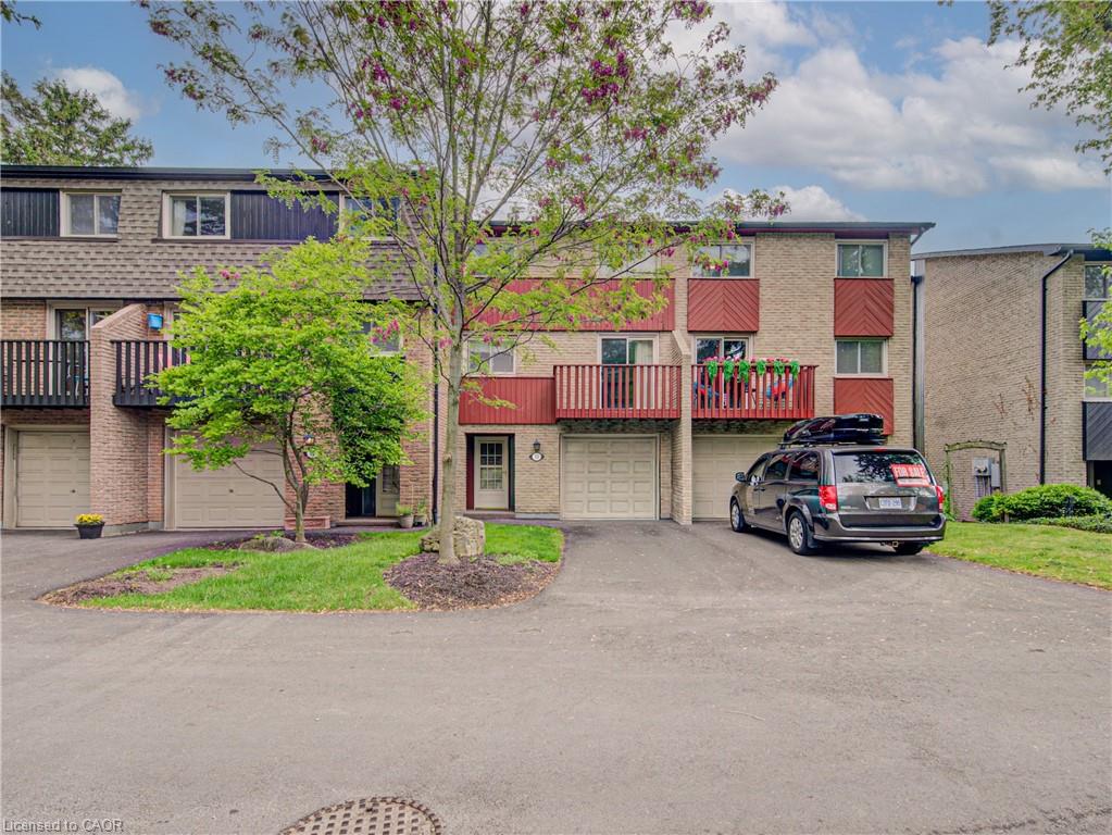 1967-main-street-w-hamilton-ontario-40834570