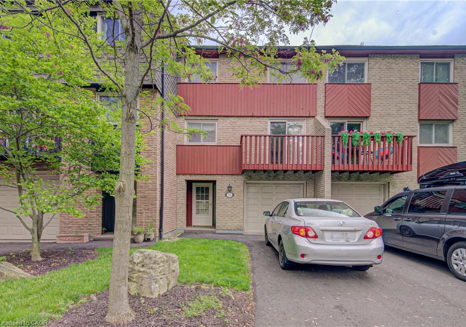 1967-main-street-w-hamilton-ontario-40834570