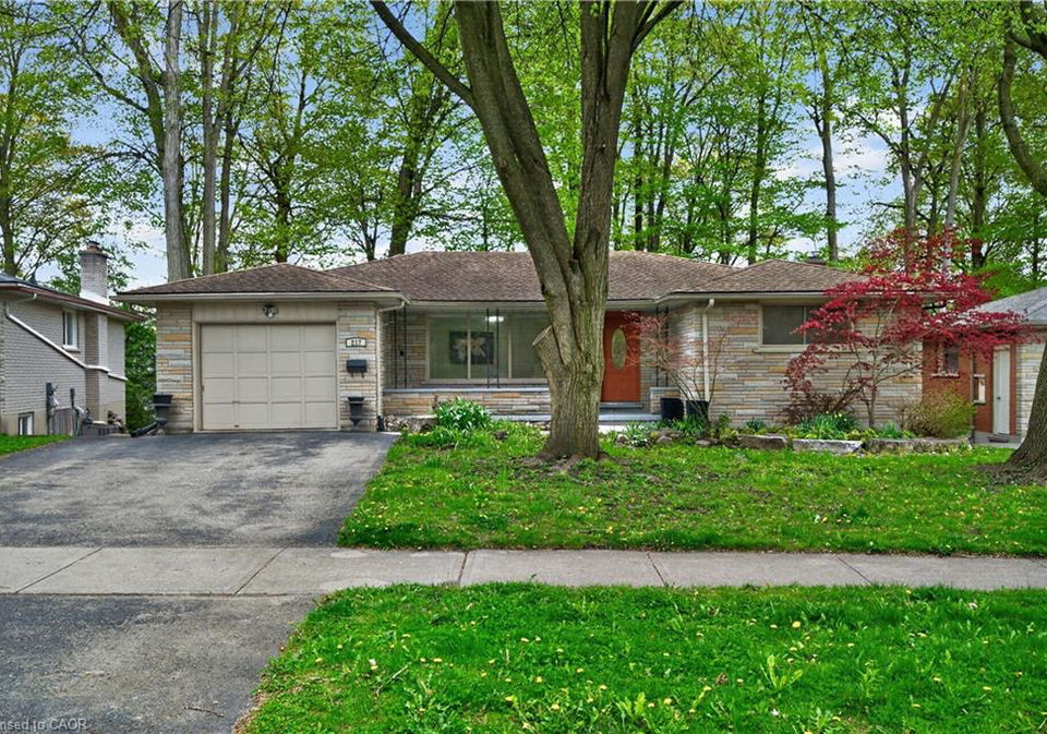 217-pinegrove-crescent-waterloo-ontario-40834624