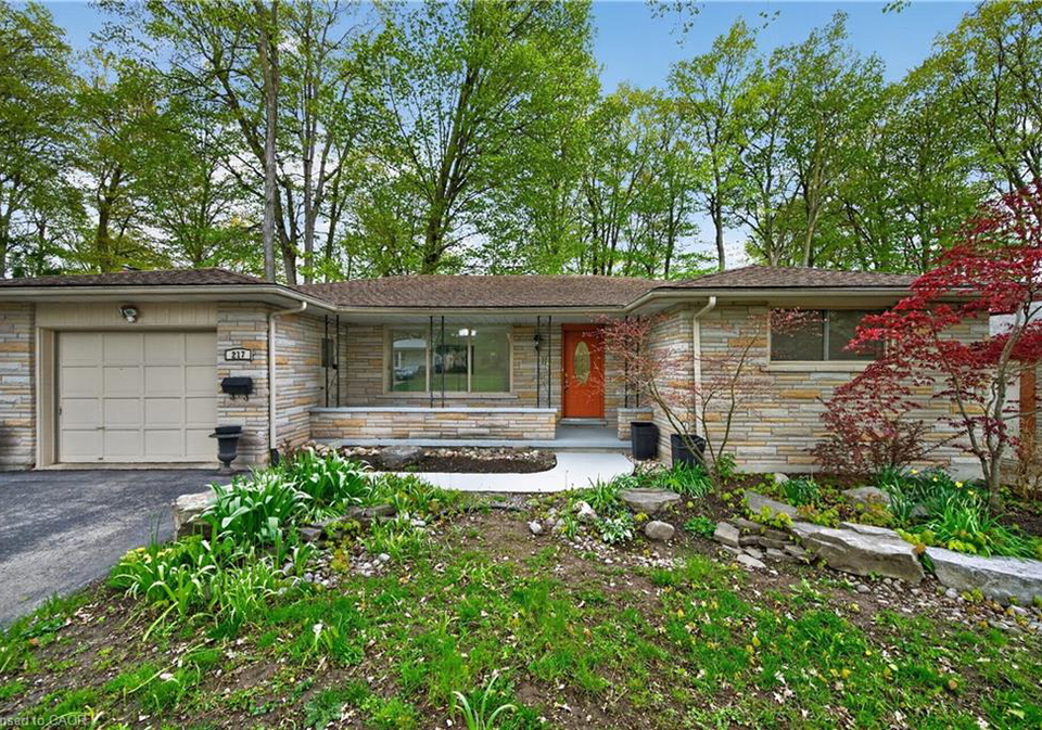 217-pinegrove-crescent-waterloo-ontario-40834624
