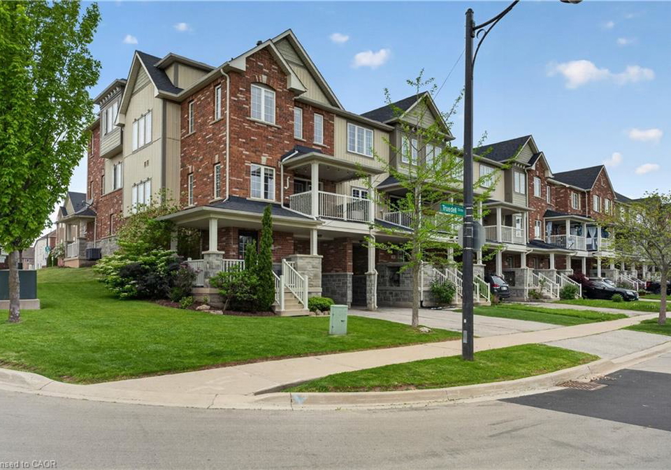 160-truedell-circle-waterdown-ontario-40834666