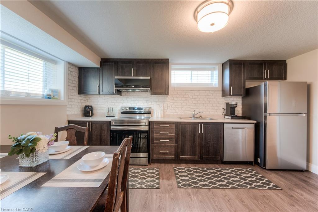 537-valhalla-crescent-waterloo-ontario-40834715