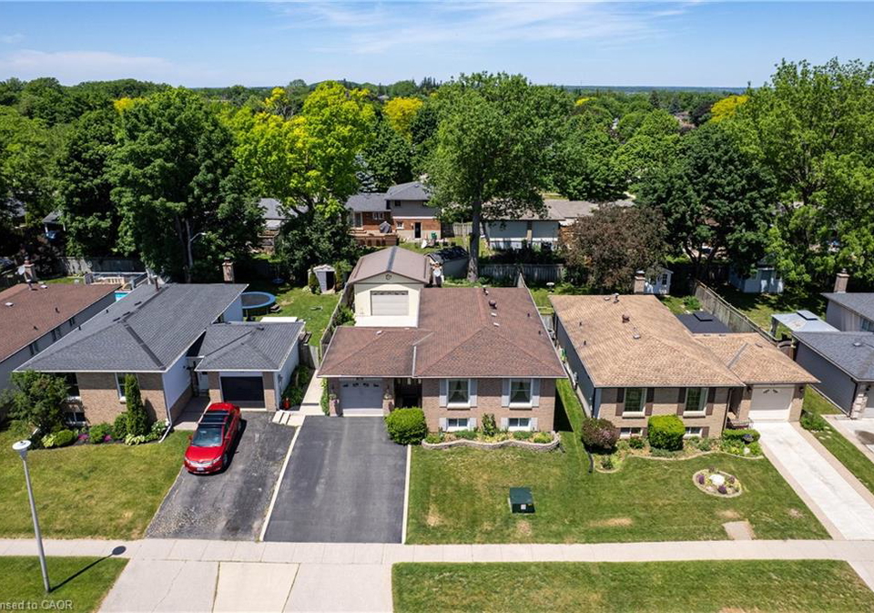 35-barnicke-drive-cambridge-ontario-40834792