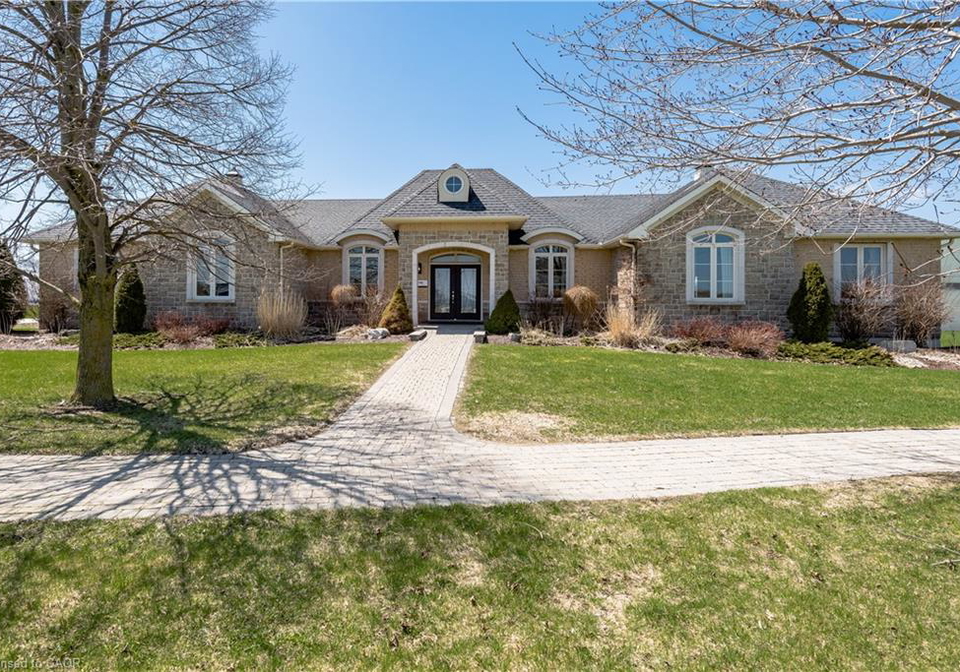 7307-side-road-5-w-wellington-ontario-40834797