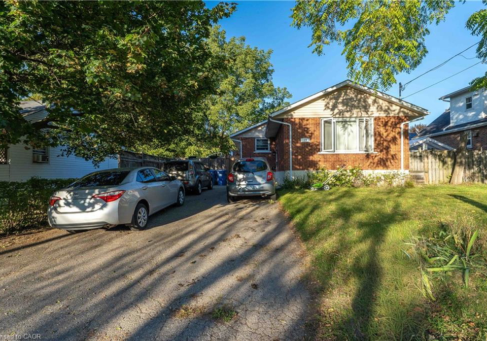 41-alma-street-n-guelph-ontario-40834842