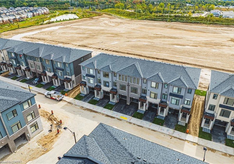 155-equestrian-way-cambridge-ontario-40834856