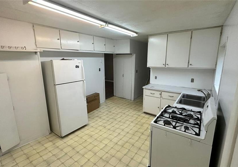 623-tournier-street-windsor-ontario-40834948