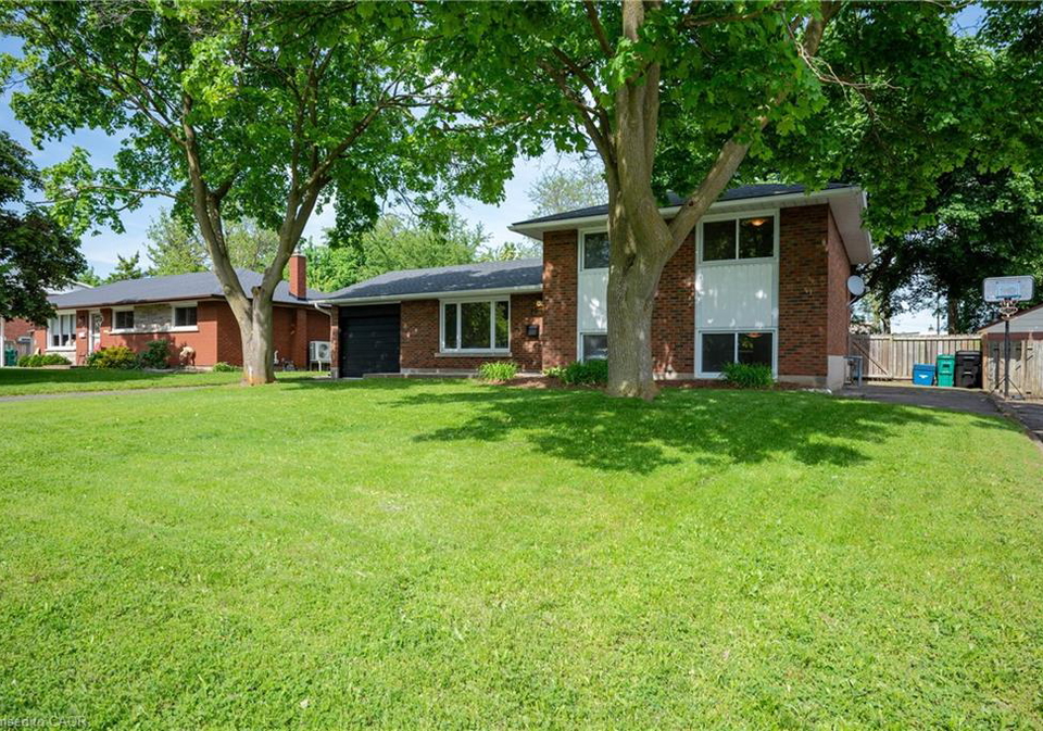 19-taylor-avenue-cambridge-ontario-40834949