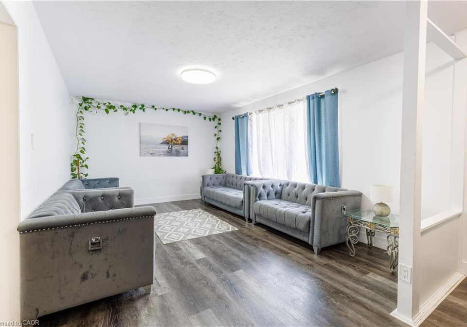 18-silverdale-crescent-london-ontario-40834952