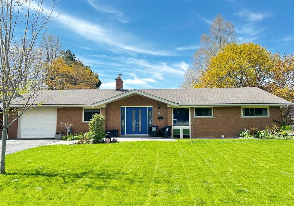 81-thomson-drive-waterdown-ontario-40834975