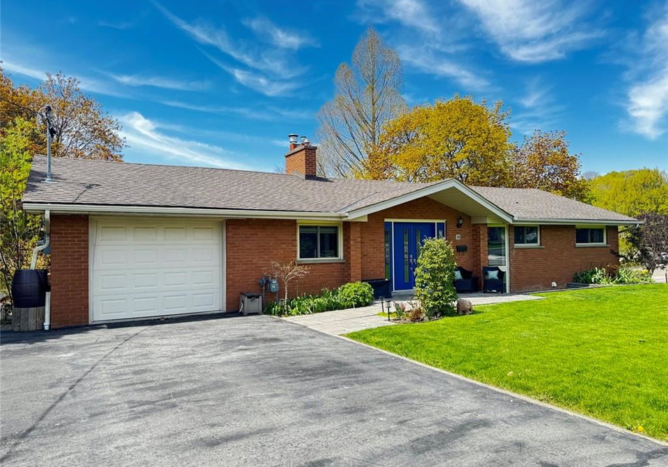 81-thomson-drive-waterdown-ontario-40834975