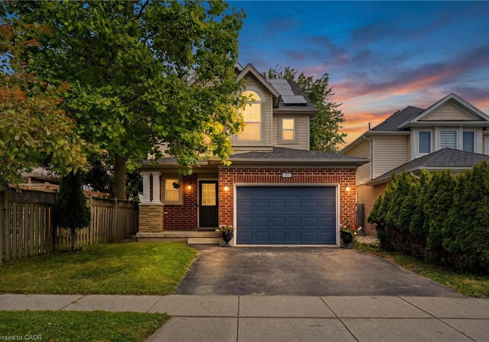 128-houghton-street-cambridge-ontario-40835009
