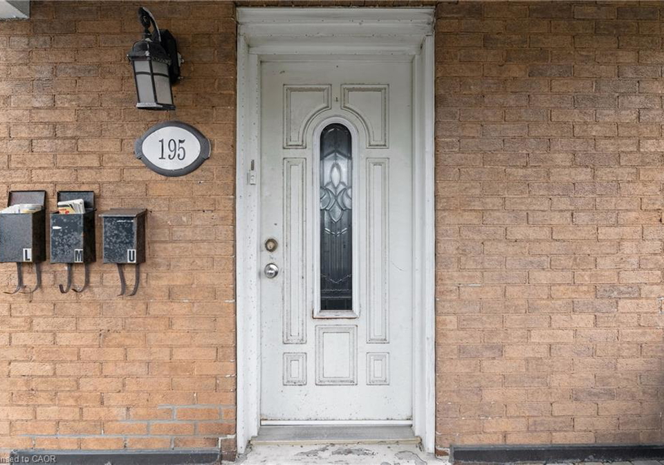 195-victoria-street-n-kitchener-ontario-40835037