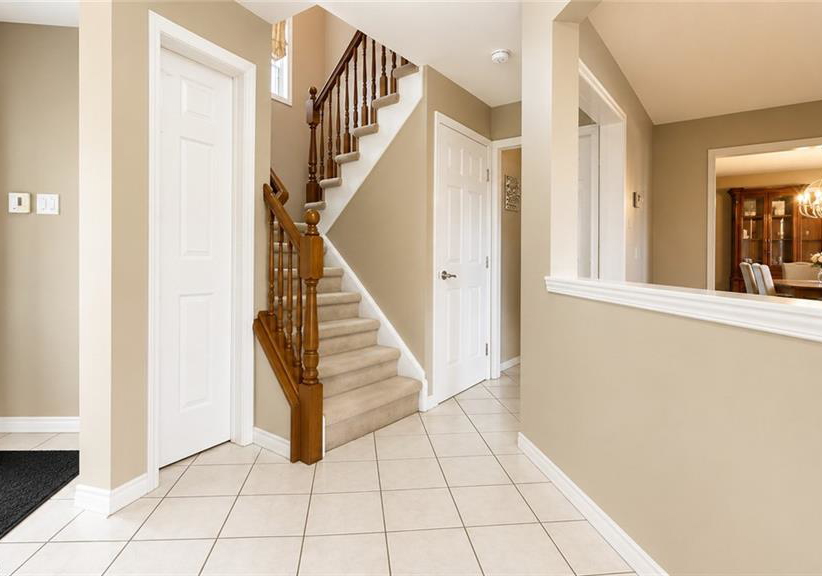 287-resurrection-drive-kitchener-ontario-40835051