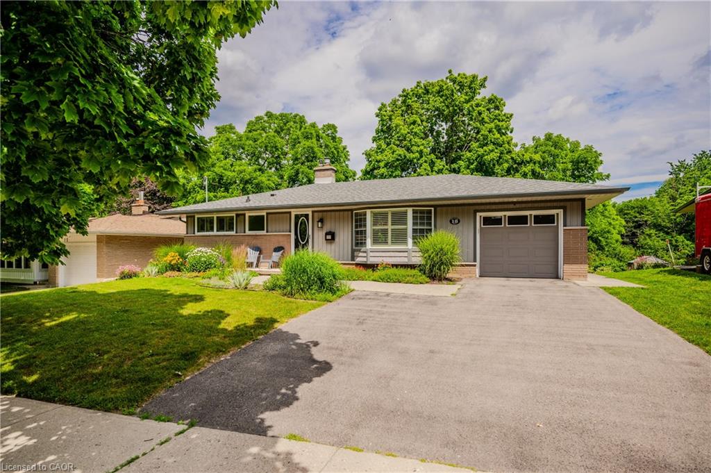 18-stonybrook-drive-kitchener-ontario-40835054
