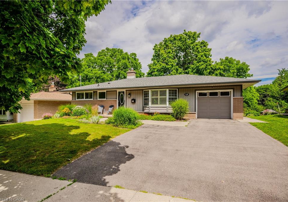 18-stonybrook-drive-kitchener-ontario-40835054