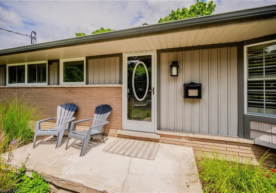 18-stonybrook-drive-kitchener-ontario-40835054