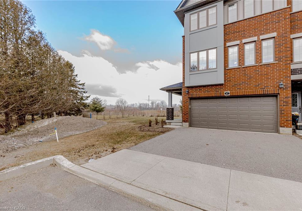 311-woolwich-street-waterloo-ontario-40835061