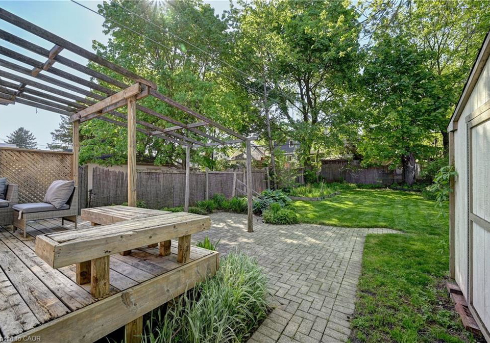 125-roger-street-waterloo-ontario-40835090
