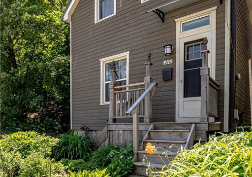 210-charlton-avenue-e-hamilton-ontario-40835099