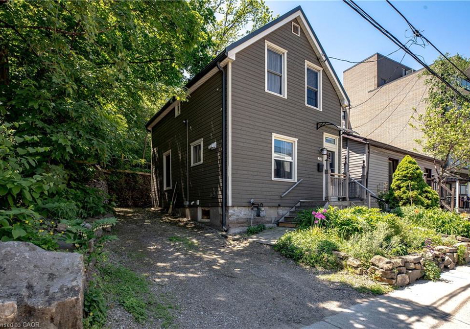 210-charlton-avenue-e-hamilton-ontario-40835099