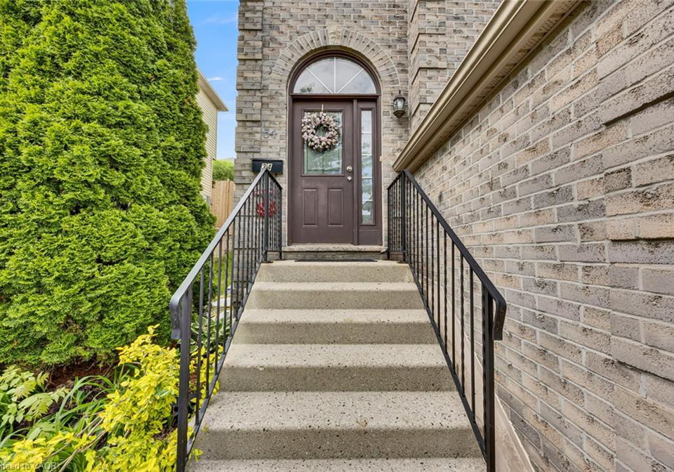 34-phair-crescent-london-ontario-40835102