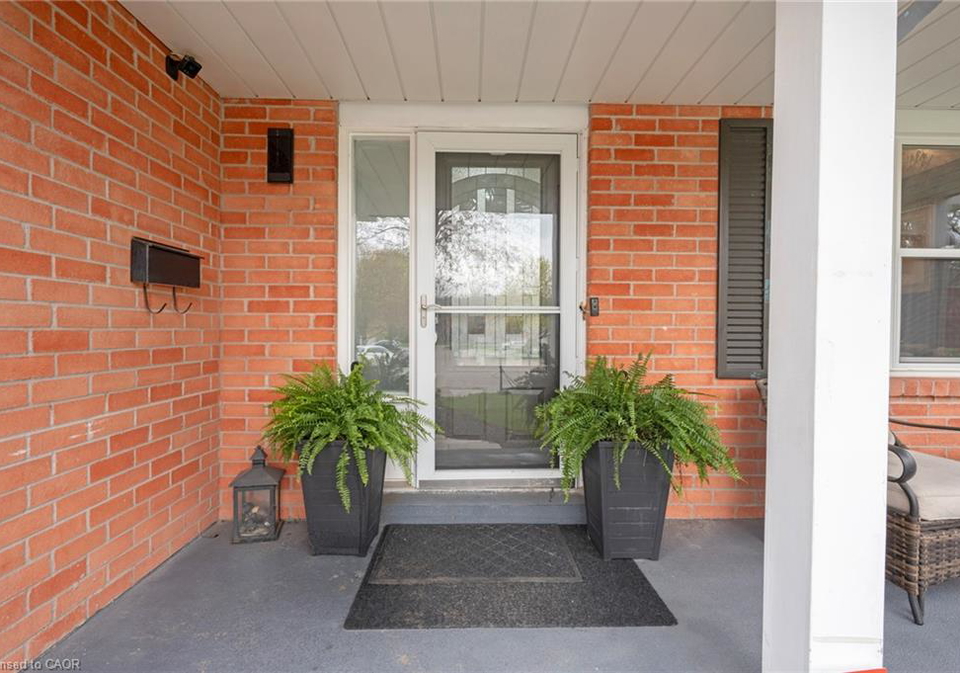 26-telfer-court-cambridge-ontario-40835107