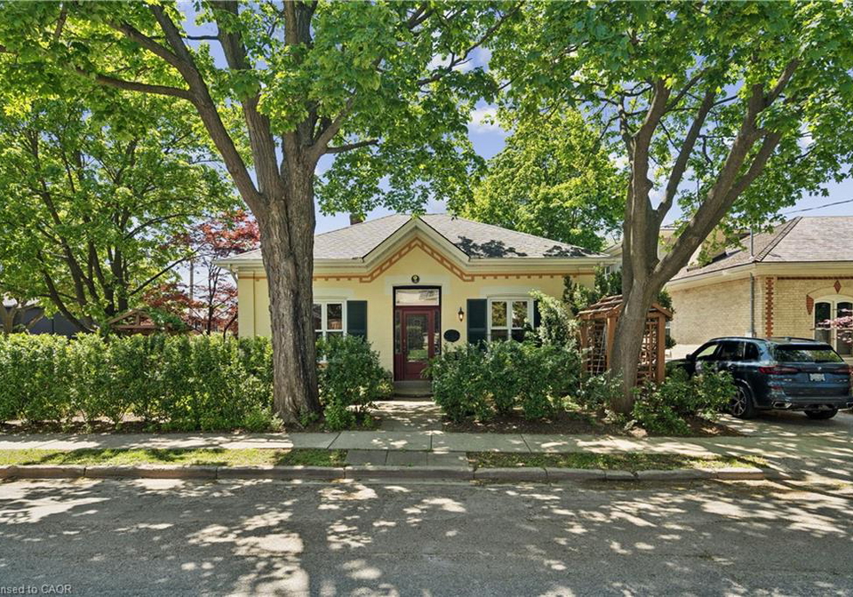 38-kirkland-street-guelph-ontario-40835181