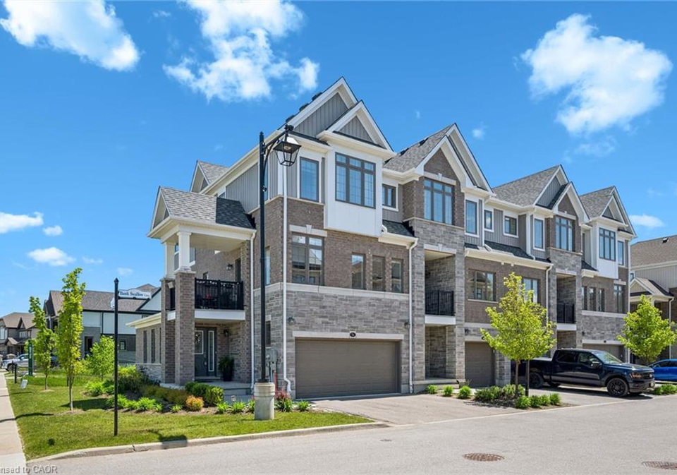 56-bank-swallow-crescent-kitchener-ontario-40835184