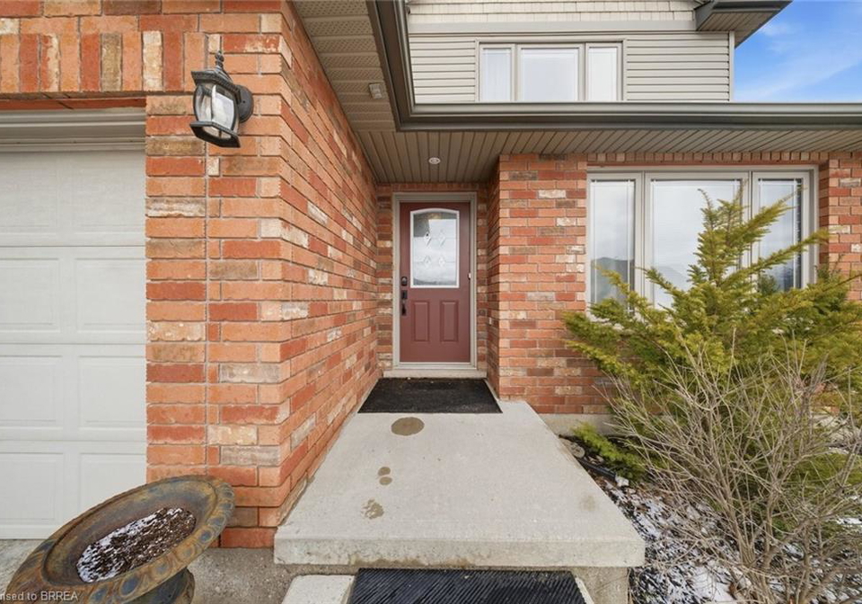 40-mission-road-brantford-ontario-40835188