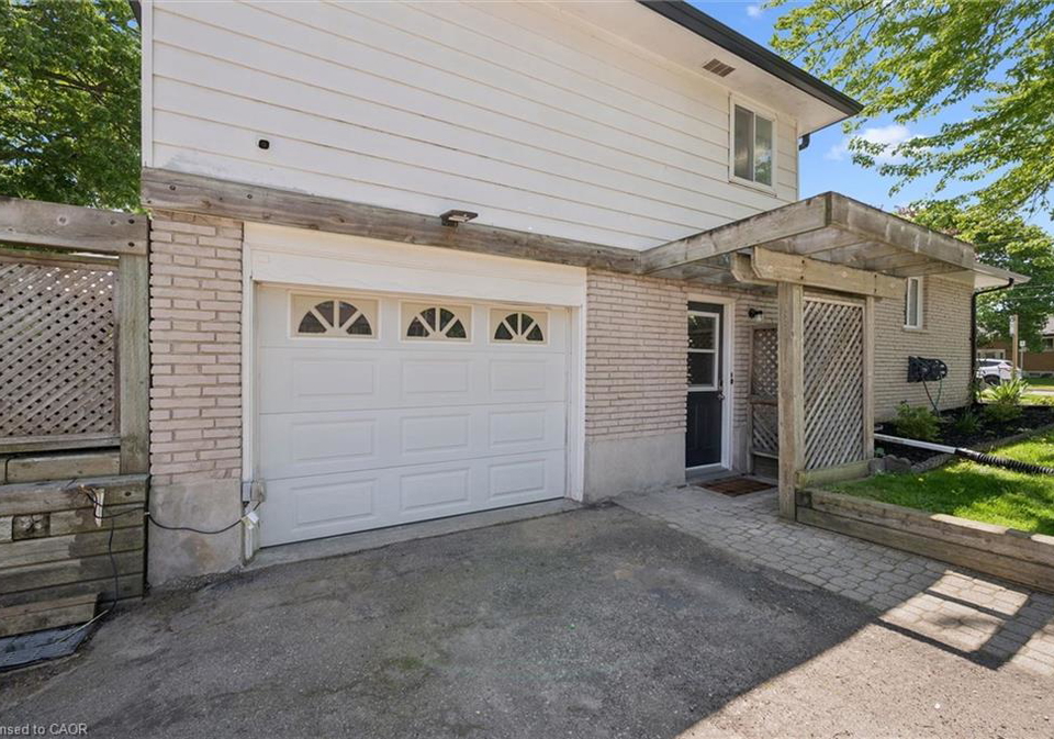 356-grand-ridge-drive-cambridge-ontario-40835199