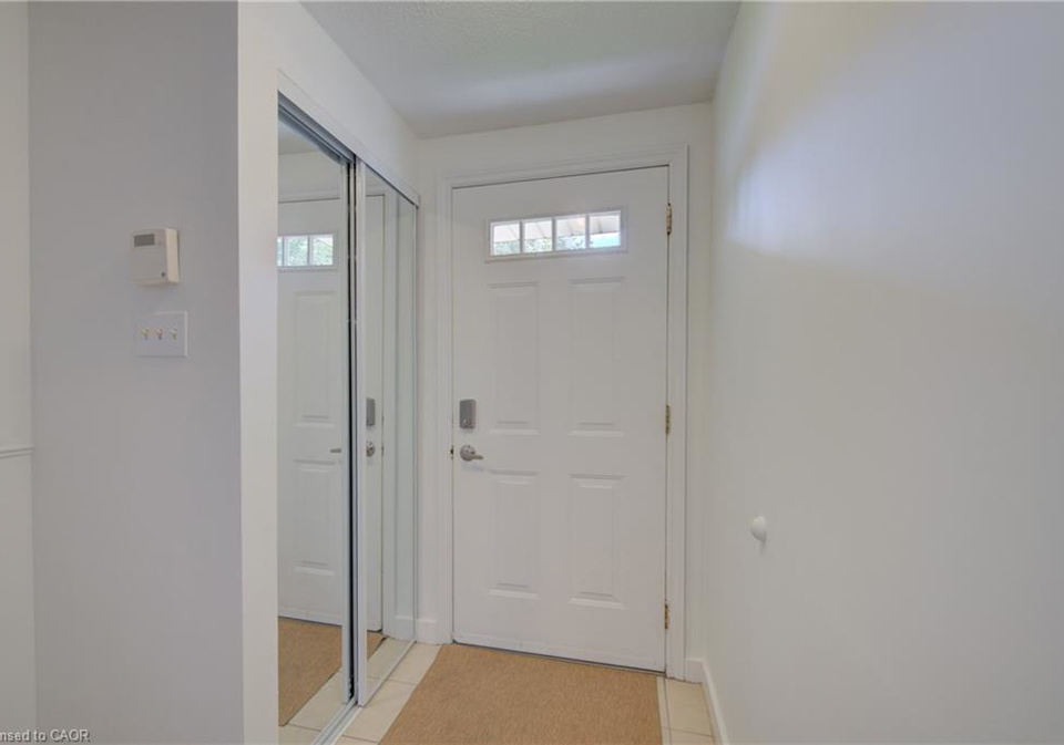 7-harvest-court-kitchener-ontario-40835205