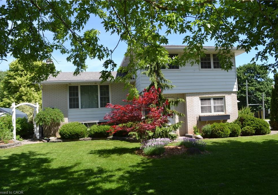 94-first-street-west-w-elmira-ontario-40835232