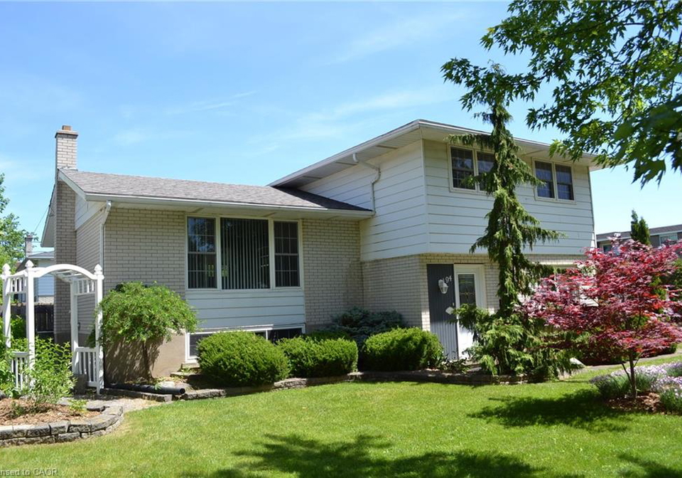 94-first-street-west-w-elmira-ontario-40835232