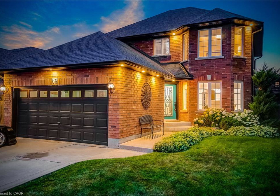 69-solsbury-crescent-mount-hope-ontario-40835279