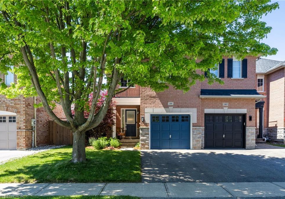 2485-newcastle-crescent-oakville-ontario-40835361