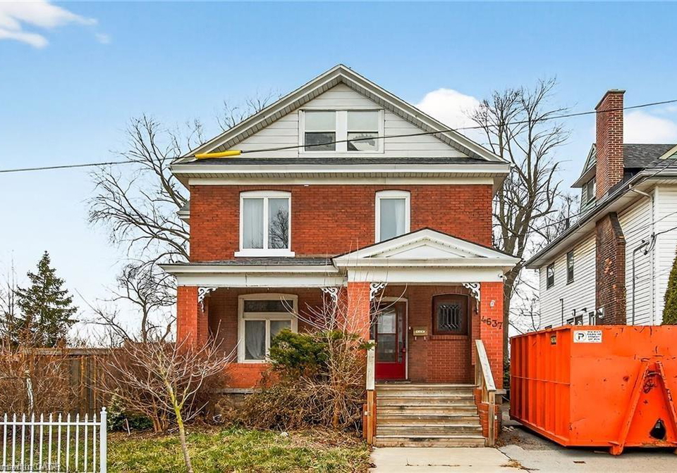 4637-ellis-street-niagara-falls-ontario-40835381