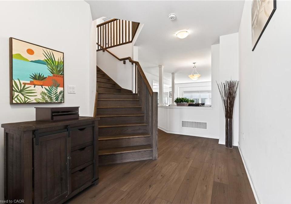 225-longboat-run-brantford-ontario-40835406